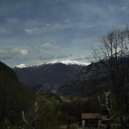 Апартаменты Grigna Casa Della Quiete Lecco
